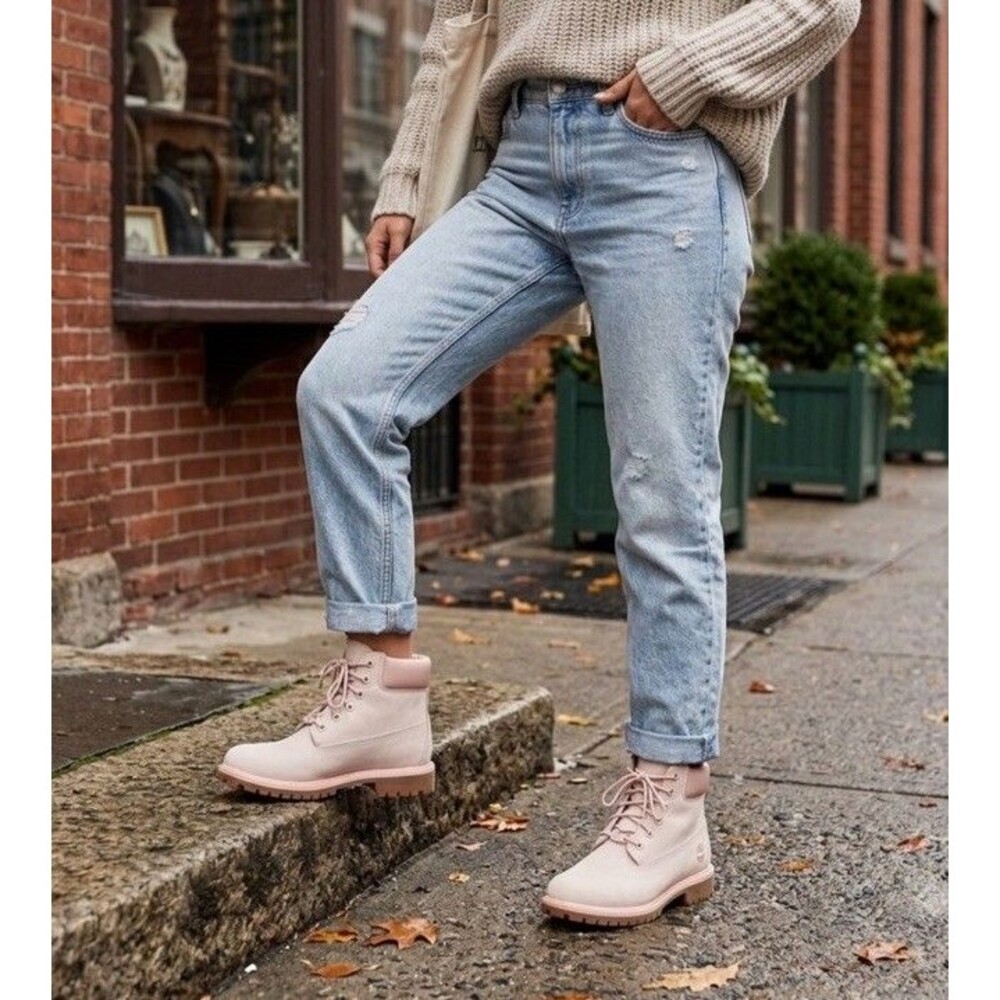 Timberland Womens Size 7  Light Pink Nubuck Waterproof Fashion Boots SEE PHOTOS